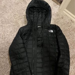 The North Face: Girls’ ThermoBall™ Hooded Jacket Small (7/8)